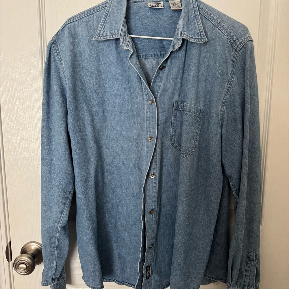 Vintage Lee Classic Denim Button-Up Shirt